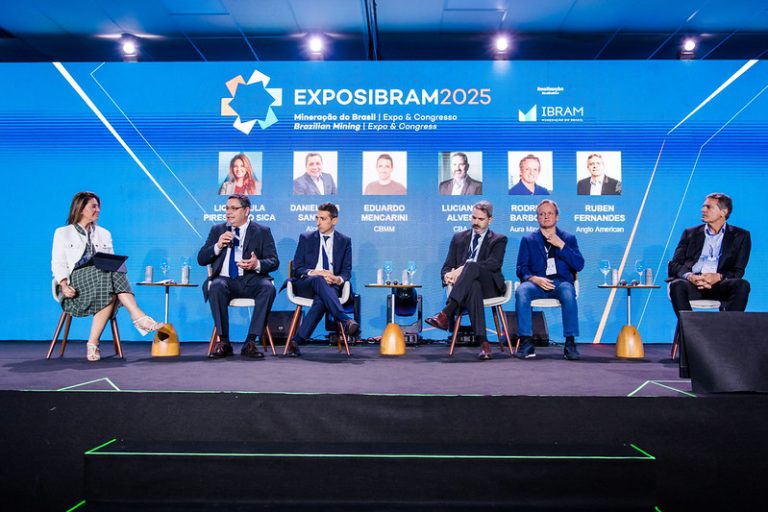 Perspectivas econômicas e geopolíticas para a mineração são debatidas na EXPOSIBRAM 2025